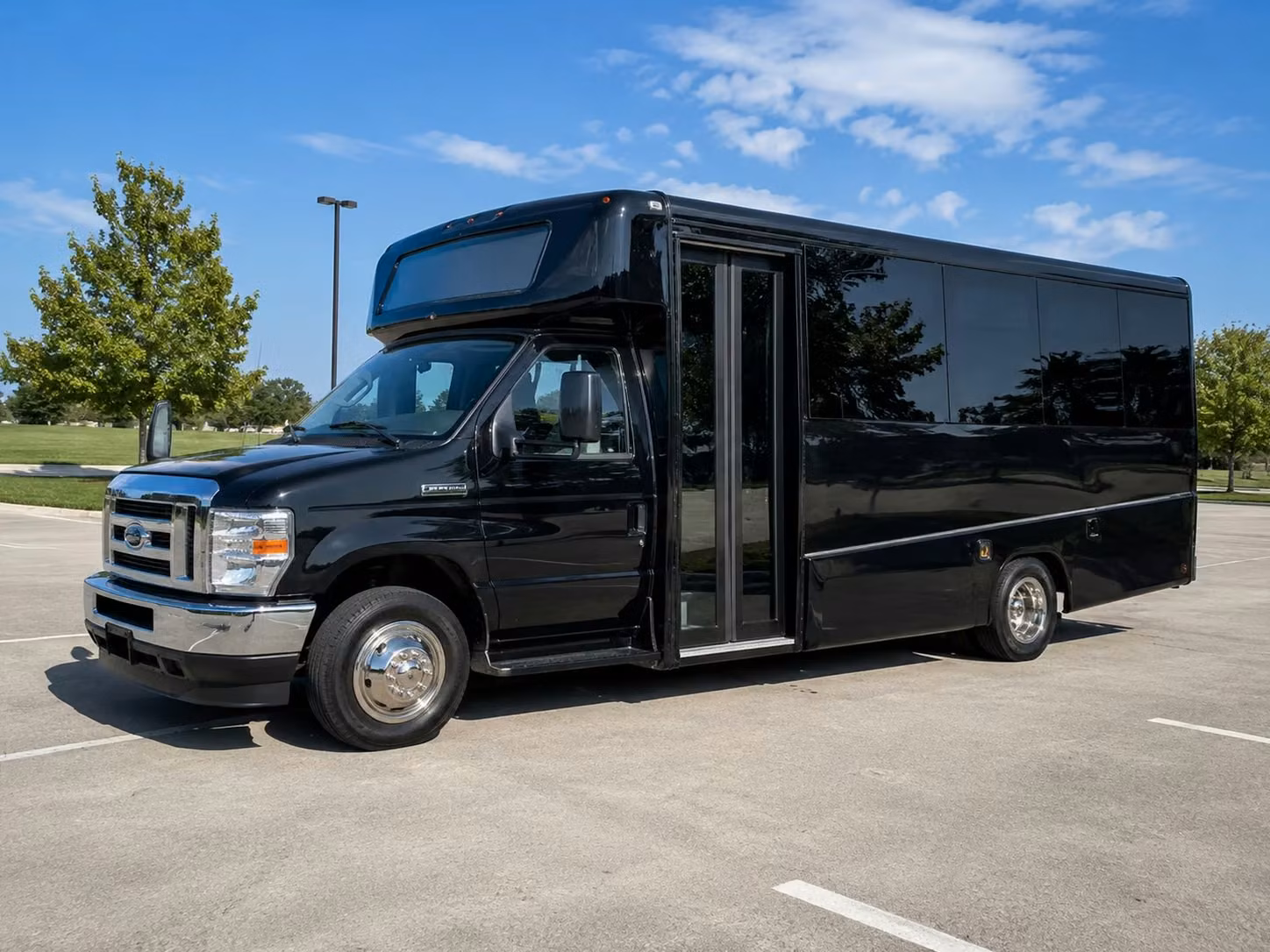 15 passenger minibus